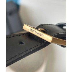YSL Saint Laurent Le 37 in borsa lucida nera