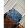 Replica Perfetta a tracolla LV Trio in pelle con monogramma in rilievo M46604