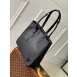 Borsa Replica 1:1 LV Fastline Tote LV Aerogram m22481