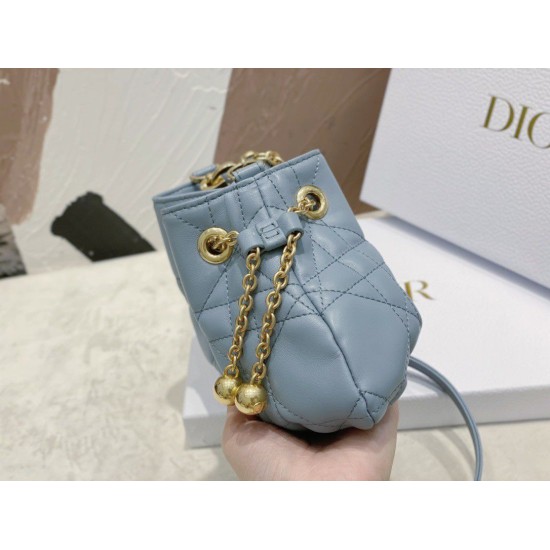 Miglior Prezzo Bora Pari all'originale replica Dior Ammi Piccola Macrocannage Blu Replica