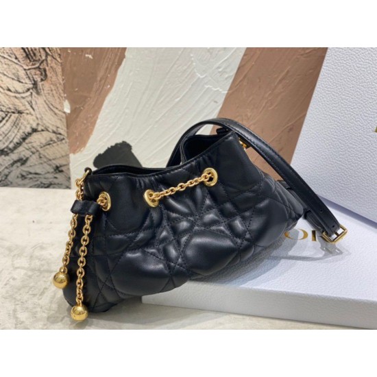 Miglior Prezzo Imitazioni borse griffate Dior Ammi piccola/media Macrocannage Nera Replica