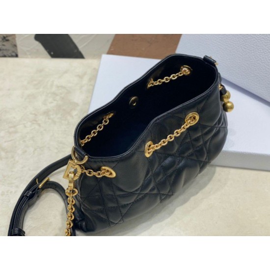 Miglior Prezzo Imitazioni borse griffate Dior Ammi piccola/media Macrocannage Nera Replica