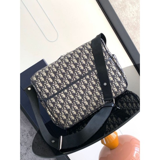 Sito Replica Borsa fasciatoio Dior Dior Oblique Canvas Blu imitazioni Miglior Prezzo Borsa fasciatoio Dior Dior Oblique Canvas Blu Replica
