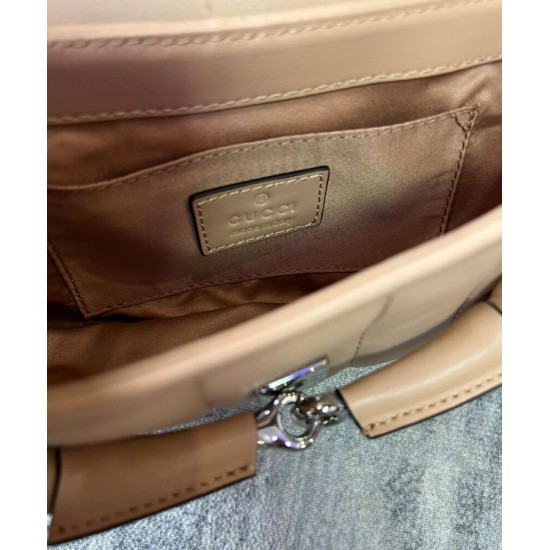 Sito Replica Borsa a tracolla piccola Gucci Horsebit Chain 764339 Albicocca imitazioni Miglior Prezzo Borsa a tracolla piccola Gucci Horsebit Chain 764339 Albicocca Replica