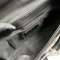Sito Replica Qualità superiore replica a tracolla piccola Gucci Horsebit Chain 764339 Nera imitazioni Miglior Prezzo Qualità superiore replica a tracolla piccola Gucci Horsebit Chain 764339 Nera Replica