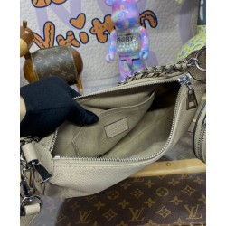 Louis Vuitton Baia PM M22820 Accattivante borsa a mezzaluna albicocca
