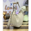 LV Baia MM M22822 Accattivante borsa a mezzaluna albicocca