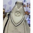 LV Baia MM M22822 Accattivante borsa a mezzaluna albicocca
