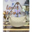 LV Baia PM M22820 Accattivante borsa a mezzaluna albicocca