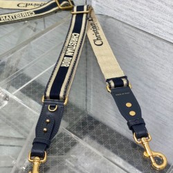 Sito Replica Tracolla regolabile Dior con ricamo ad anello Tela Blu imitazioni Miglior Prezzo Tracolla regolabile Dior con ricamo ad anello Tela Blu Replica