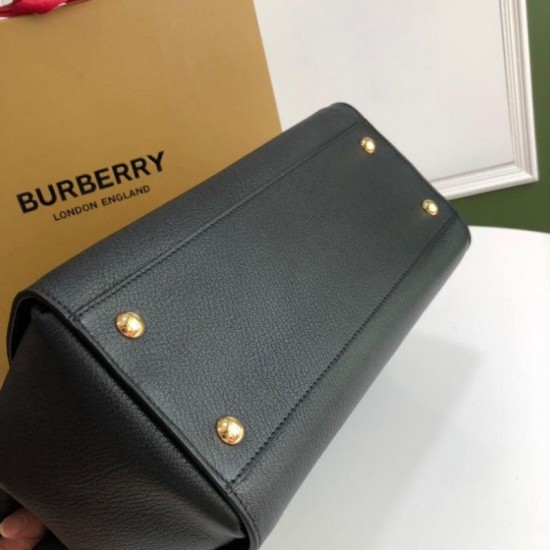 Burberry Buckle Bag 0221 Nero imitazioni perfette