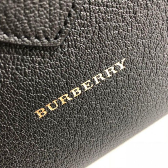 Burberry Buckle Bag 0221 Nero imitazioni perfette