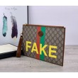 Pochette con stampa 'Fake / Not' 636171