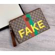 Pochette con stampa 'Fake / Not' 636171