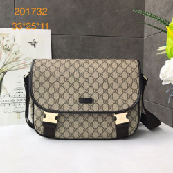 Bora Pari all'originale replica Gg Supreme Messenger 201732
