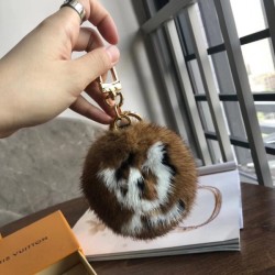 LV Fur Bag Charm e portachiavi M69563 Dupe Perfetta Cloni Firmate LV Fur Bag Charm e portachiavi M69563 imitazioni