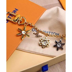 Alta gamma replica Louis Vuitton Snowflakes Charm per borsa a catena dorata Alta gamma replica Louis Vuitton Snowflakes Charm per borsa a catena dorata