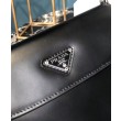 Borsa a tracolla Prada Cleo in pelle spazzolata con patta 1BD311