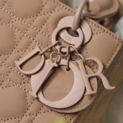 Dupe Christian Dior Lady Dior My Abcdior Borse Albicocca imitazioni perfette Replica Christian Dior Lady Dior My Abcdior Borse Albicocca Griffate
