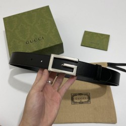 Alta gamma replica Gucci Cintura reversibile con fibbia G Square 626974 Nero Argento