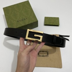 Gucci Cintura reversibile con fibbia G Square 626974 Black Gold Gucci Cintura reversibile con fibbia G Square 626974 Black Gold