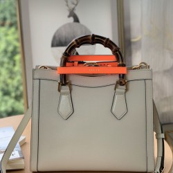 Gucci Borsa tote Diana piccola 660195 Beige Gucci Borsa tote Diana piccola 660195 Beige