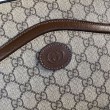 Borsa Gucci Messenger con Interlocking G 675891 Marrone