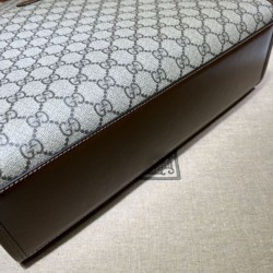 Dettagli perfetti Gucci Borsa media con Interlocking G 674155 Marrone