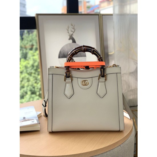 Gucci Borsa tote Diana piccola 660195 Beige