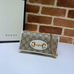 Portafoglio Gucci Horsebit 1955 con catena 621892 Marrone / Bianco