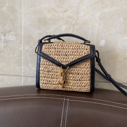 Bora Pari all'originale replica a mano media Cassandra YSL Saint Laurent