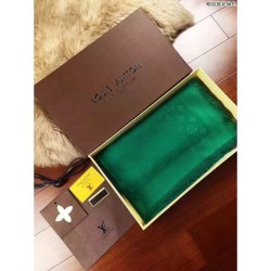 Sito Replica Monogram verde Scialle M75498 Qualità Specchio Monogram verde Scialle M75498 imitazioni perfette