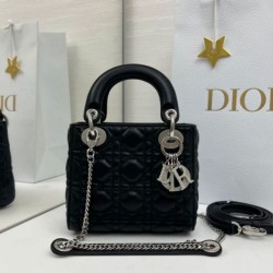 Replica qualità specchio Borsa Dior Mini Lady Dior Arco con ciondoli D.I.O.R  neri hardware argento
