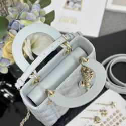 Replica Borsa Dior piccola Lady Dior My ABCDior con ciondolo D.I.O.R agnello cannage blu Imitazioni Replica qualità specchio Borsa Dior piccola Lady Dior My ABCDior con ciondolo D.I.O.R agnello cannage blu