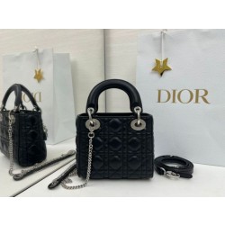Borsa Dior Mini Lady Dior Arco con ciondoli D.I.O.R  neri hardware argento