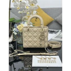 Borse Replica Dior piccola Lady Dior My ABCDior con ciondolo D.I.O.R agnello cannage Albicocca