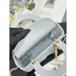 Borsa Dior piccola Lady Dior My ABCDior con ciondolo D.I.O.R agnello cannage blu