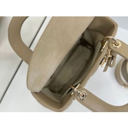 Borse Dior Lady Dior My ABC Dior piccola Arco ciondolo D.I.O.R. in metallo Grigio talpa