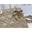 Borse Dior Lady Dior My ABC Dior piccola Arco ciondolo D.I.O.R. in metallo Grigio talpa