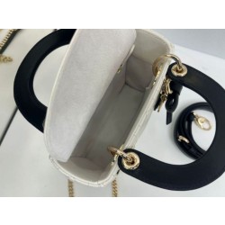 Borse Dior Mini Lady Dior agnello cannage Arco beige/nero