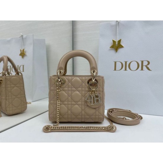 Borse Dior Mini Lady Dior Arco con ciondoli D.I.O.R  Beige