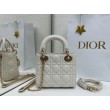 Borse Dior Mini Lady Dior Arco con ciondoli D.I.O.R  bianco hardware dorato