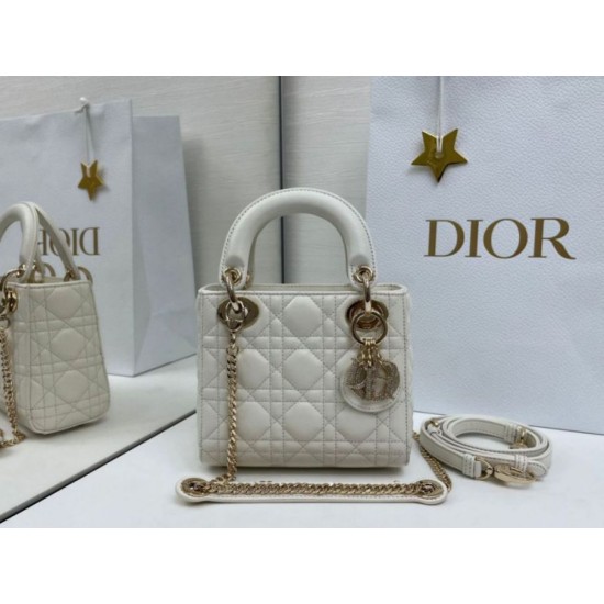 Borse Dior Mini Lady Dior Arco con ciondoli D.I.O.R  bianco hardware dorato