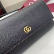 Pari all'originale replica Portafoglio Gucci GG Marmont bicolore con cerniera 456117 nero