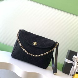 Replica qualità specchio Borsa hobo Chanel 26c AS5886 scamosciata trapuntata nero