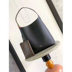 Borsa Replica 1:1 Louis Vuitton Low Key Hobo MM M24856 m24974 nera