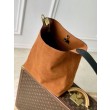 Qualità superiore replica a mano LV Low Key Hobo MM M25516 scamosciata arancione