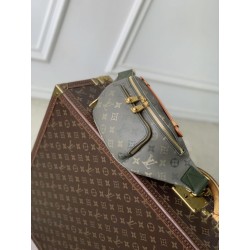 Qualità superiore replica a tracolla LV M26933 Rush Bumbag Uomo verde