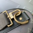 Bora Pari all'originale replica LV Keepall Bandoulière 25 M26930 uomo verde