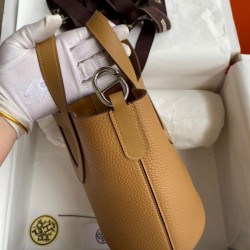 Replica Borsa tote Hermes In The Loop 18 fatta a mano marrone Clemence Imitazioni Replica qualità specchio Borsa tote Hermes In The Loop 18 fatta a mano marrone Clemence